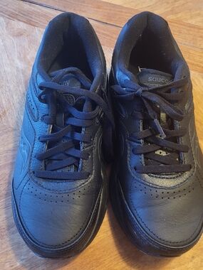 Saucony Black Leather Running Shoes